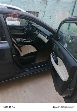 ئێم جی RX5